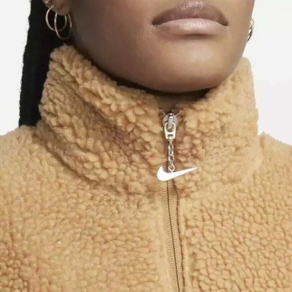 Nike sportswear oversized teddy Sherpa tan and pink jacket! - Picture 6 of 16